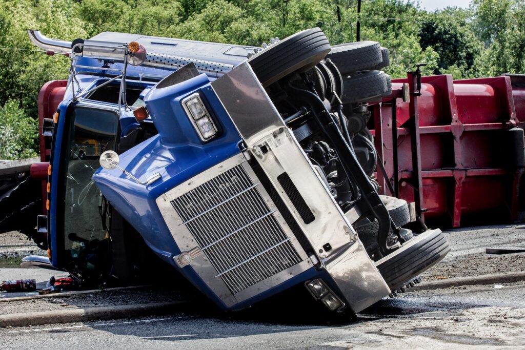 What Are the Common Jackknife Truck Accident Causes and Injuries?