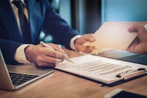 What Is the Difference Between No-Fault and At-Fault Insurance?